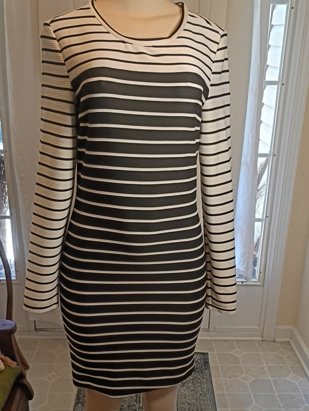 H&M Black and White Striped Long-Sleeve Bodycon Dress Size M